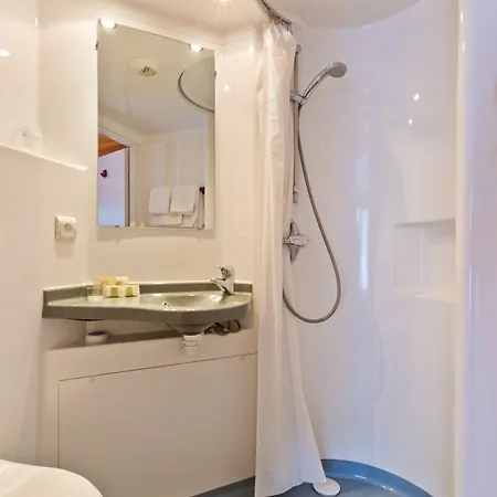 Otel Le Roitelet Châtel